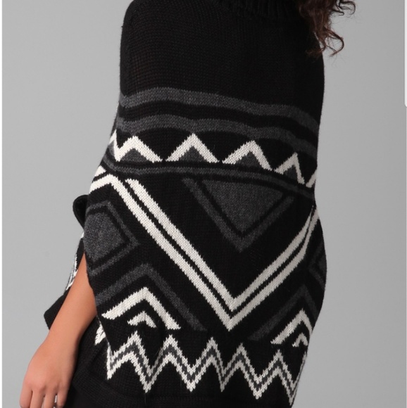 BCBG Maxazria Poncho - Picture 4 of 4